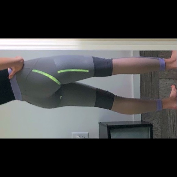 Adidas leggings by Stella McCartney - Picture 2 of 5